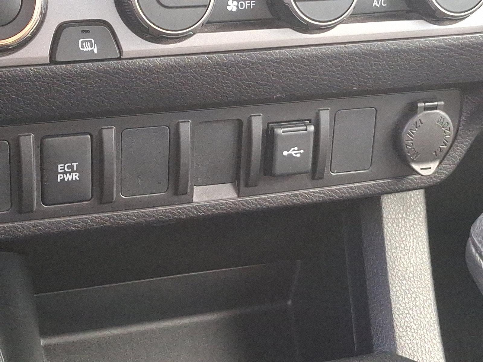 2022 Toyota Tacoma 4WD Vehicle Photo in Trevose, PA 19053