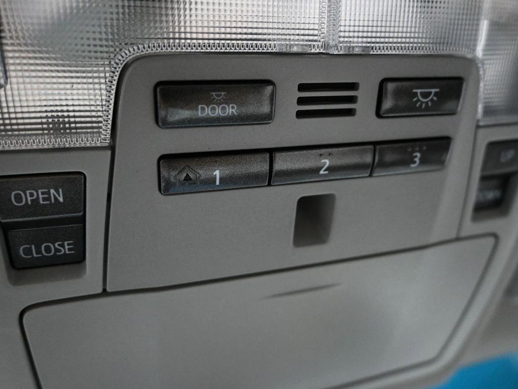 2014 Toyota Camry Vehicle Photo in Marion, IA 52302