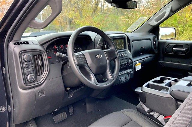 2024 Chevrolet Silverado 1500 Vehicle Photo in TOPEKA, KS 66609-0000