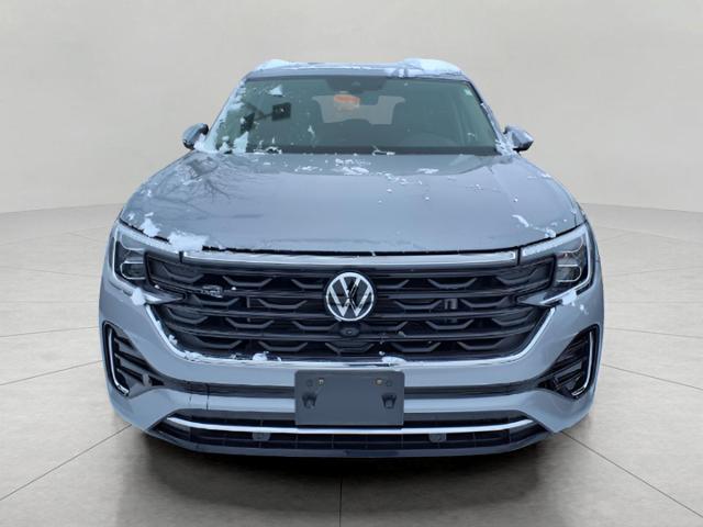 2024 Volkswagen Atlas Vehicle Photo in Oshkosh, WI 54904