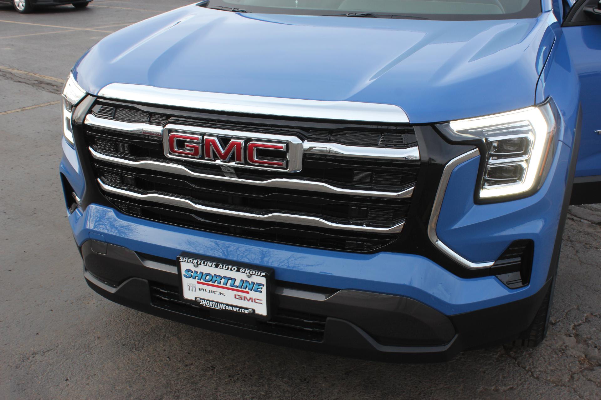 2025 GMC Terrain Vehicle Photo in AURORA, CO 80012-4011