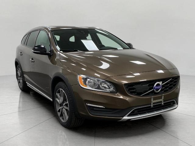 2018 Volvo V60 Cross Country Vehicle Photo in Appleton, WI 54913