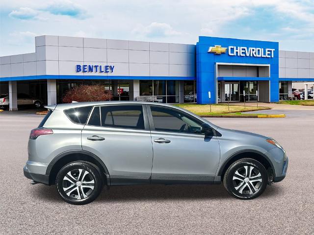 Used 2018 Toyota RAV4 LE with VIN JTMZFREV3JJ162473 for sale in Florence, AL