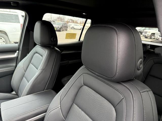 2025 GMC Terrain Vehicle Photo in CHICOPEE, MA 01020-5001