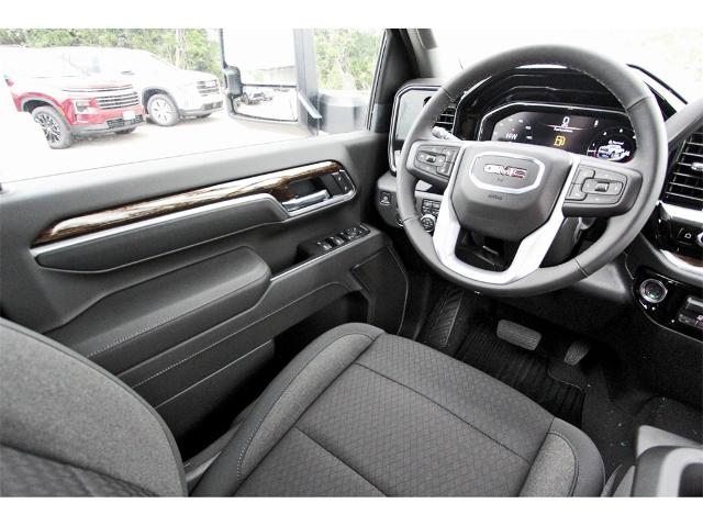 2025 GMC Sierra 2500 HD Vehicle Photo in ROSENBERG, TX 77471-5675