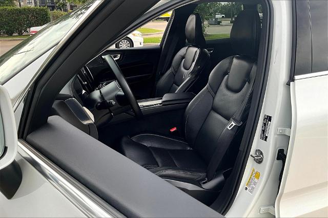2022 Volvo XC60 Vehicle Photo in Houston, TX 77007