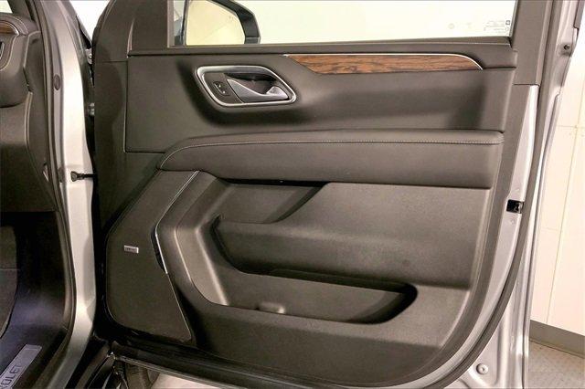2024 Chevrolet Suburban Vehicle Photo in INDEPENDENCE, MO 64055-1314