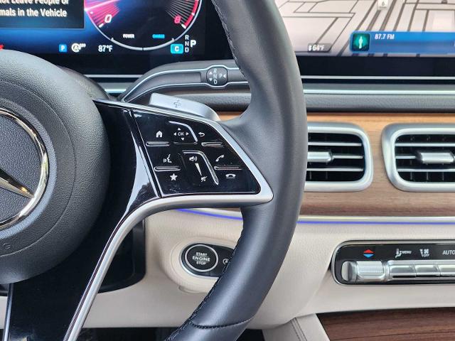 2025 Mercedes-Benz GLE Vehicle Photo in HOUSTON, TX 77079