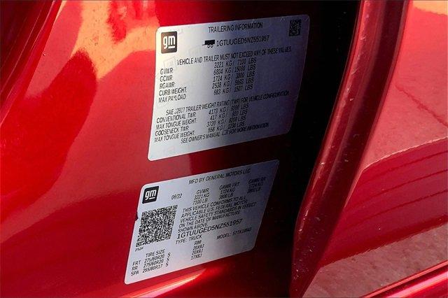 2022 GMC Sierra 1500 Vehicle Photo in TOPEKA, KS 66609-0000