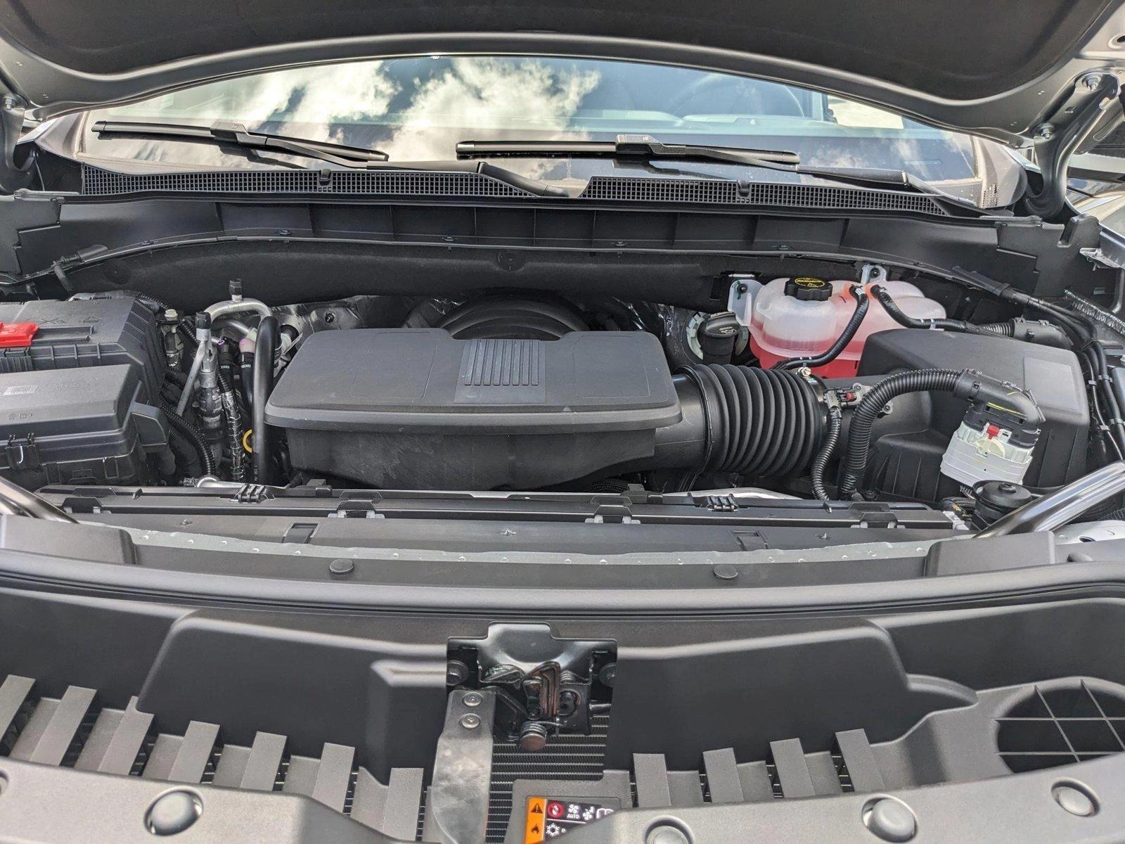 2025 Chevrolet Suburban Vehicle Photo in MIAMI, FL 33172-3015
