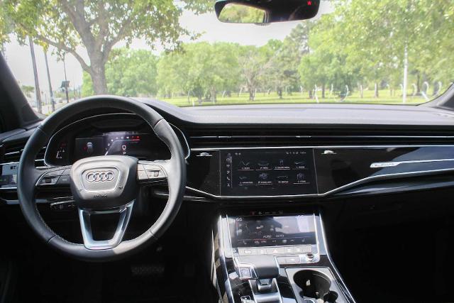 2025 Audi Q7 Vehicle Photo in HOUSTON, TX 77090