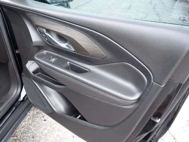 2023 GMC Terrain Vehicle Photo in ZELIENOPLE, PA 16063-2910