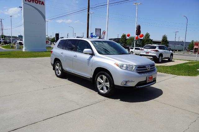 2013 Toyota Highlander Vehicle Photo in Riverdale, UT 84405