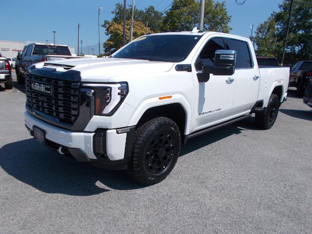 2024 GMC Sierra 2500 HD Vehicle Photo in LOWELL, MA 01852-4336