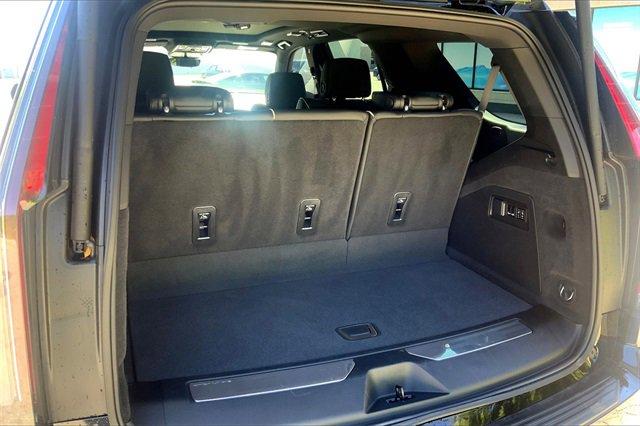 2023 Cadillac Escalade Vehicle Photo in KANSAS CITY, MO 64114-4545