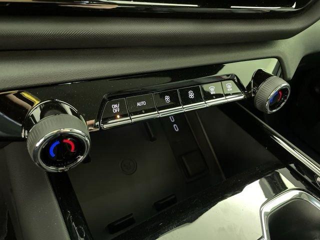2024 Chevrolet Silverado EV Vehicle Photo in PHOENIX, AZ 85014-3381