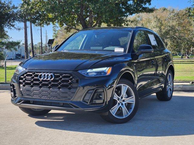 2025 Audi Q5 Vehicle Photo in HOUSTON, TX 77090