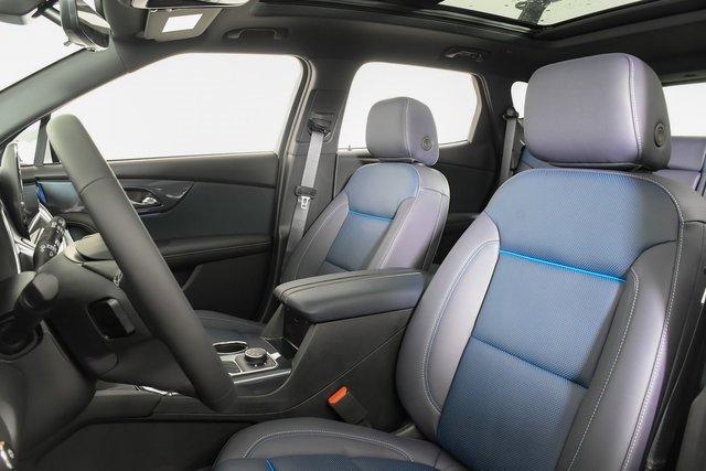 2025 Chevrolet Blazer Vehicle Photo in PUYALLUP, WA 98371-4149