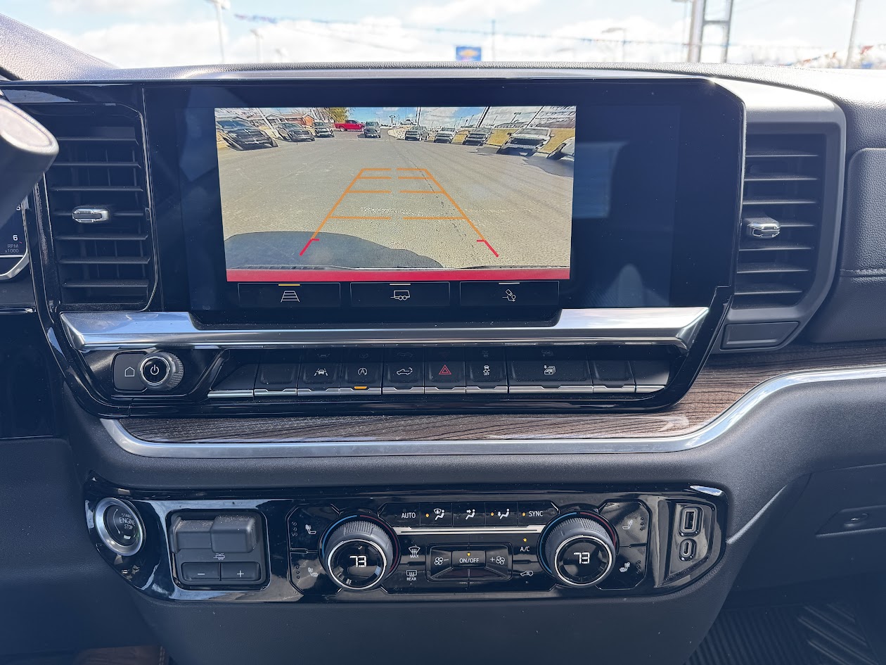2022 Chevrolet Silverado 1500 Vehicle Photo in BOONVILLE, IN 47601-9633
