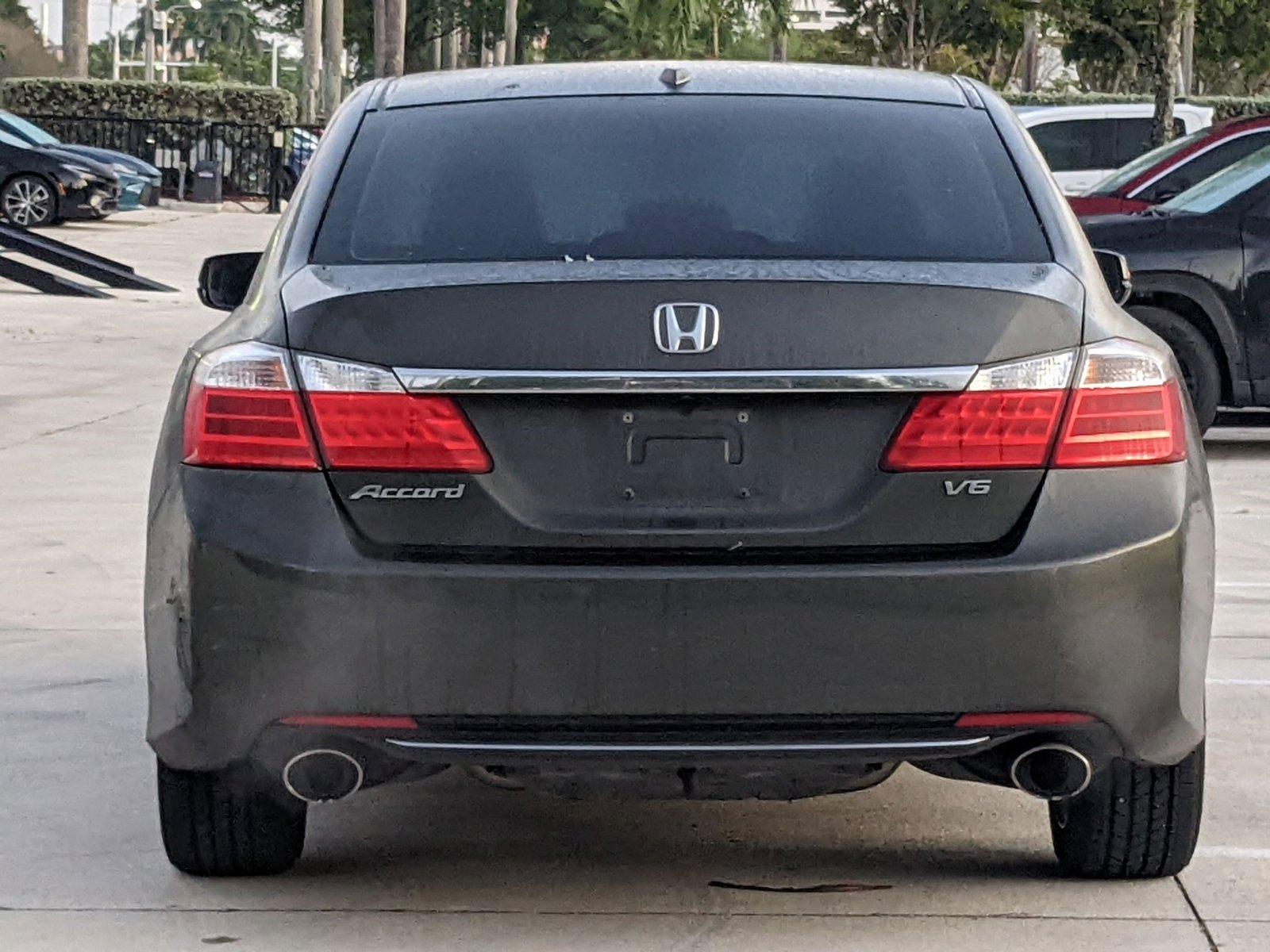 2013 Honda Accord Sedan Vehicle Photo in Davie, FL 33331