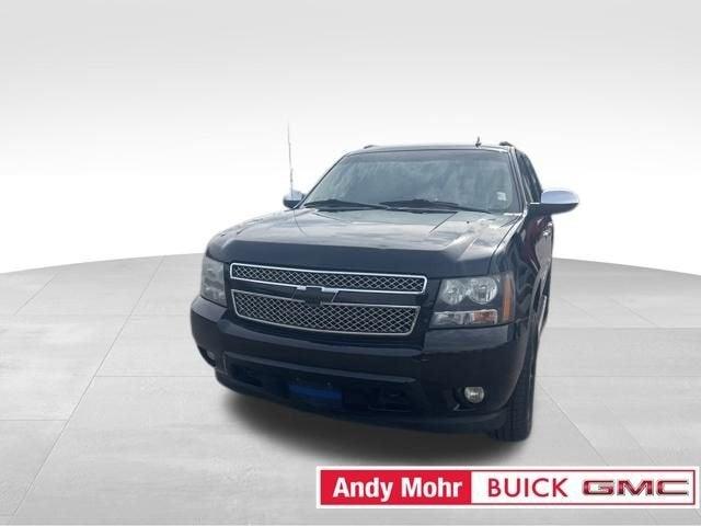 2010 Chevrolet Avalanche Vehicle Photo in Fishers, IN 46038