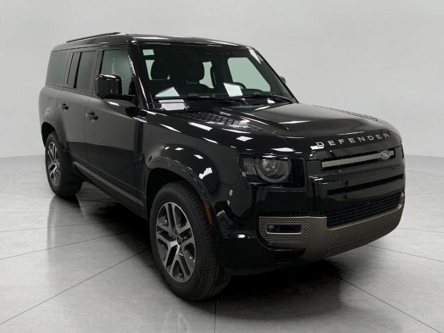 2025 Defender Vehicle Photo in Appleton, WI 54913