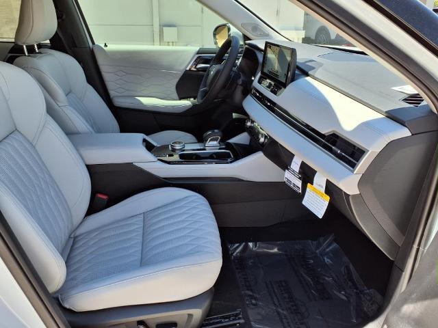 2025 Mitsubishi Outlander Vehicle Photo in Tampa, FL 33612