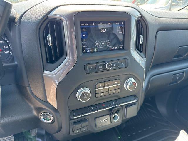 2025 GMC Sierra 3500 HD Chassis Cab Vehicle Photo in MEDINA, OH 44256-9631