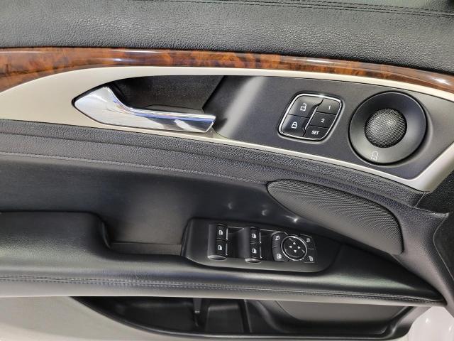 2020 Lincoln MKZ Vehicle Photo in APPLETON, WI 54914-4656