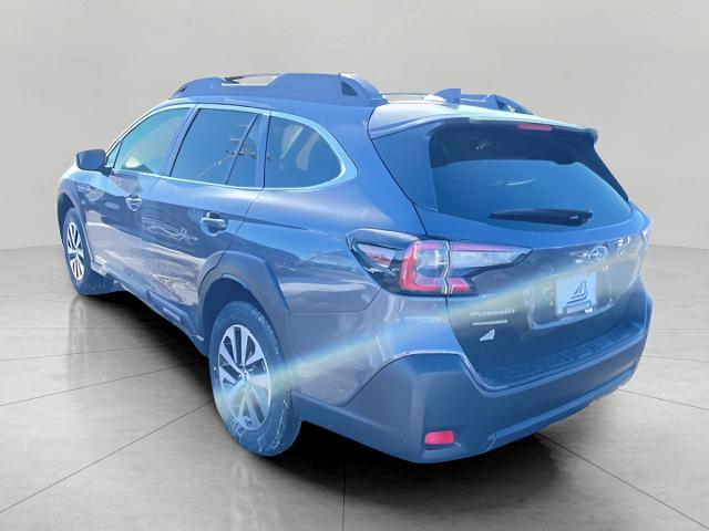 2025 Subaru Outback Vehicle Photo in Green Bay, WI 54304