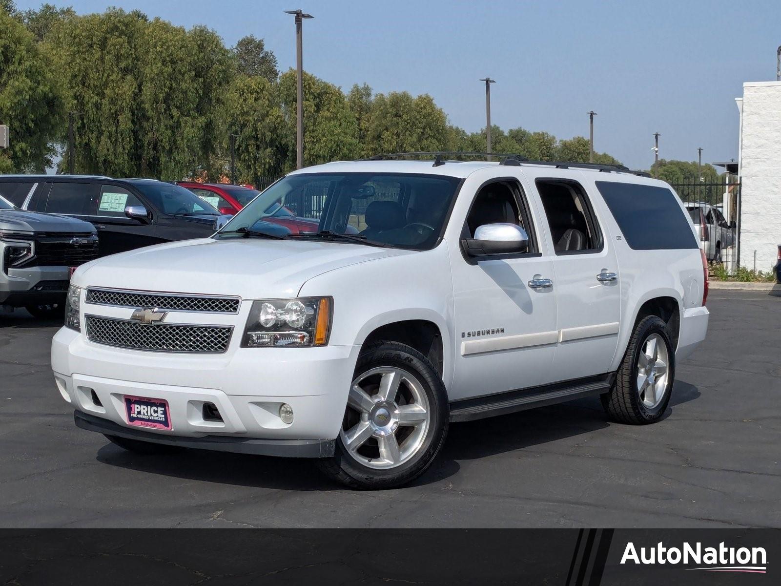 2008 Chevrolet Suburban Vehicle Photo in VALENCIA, CA 91355-1705