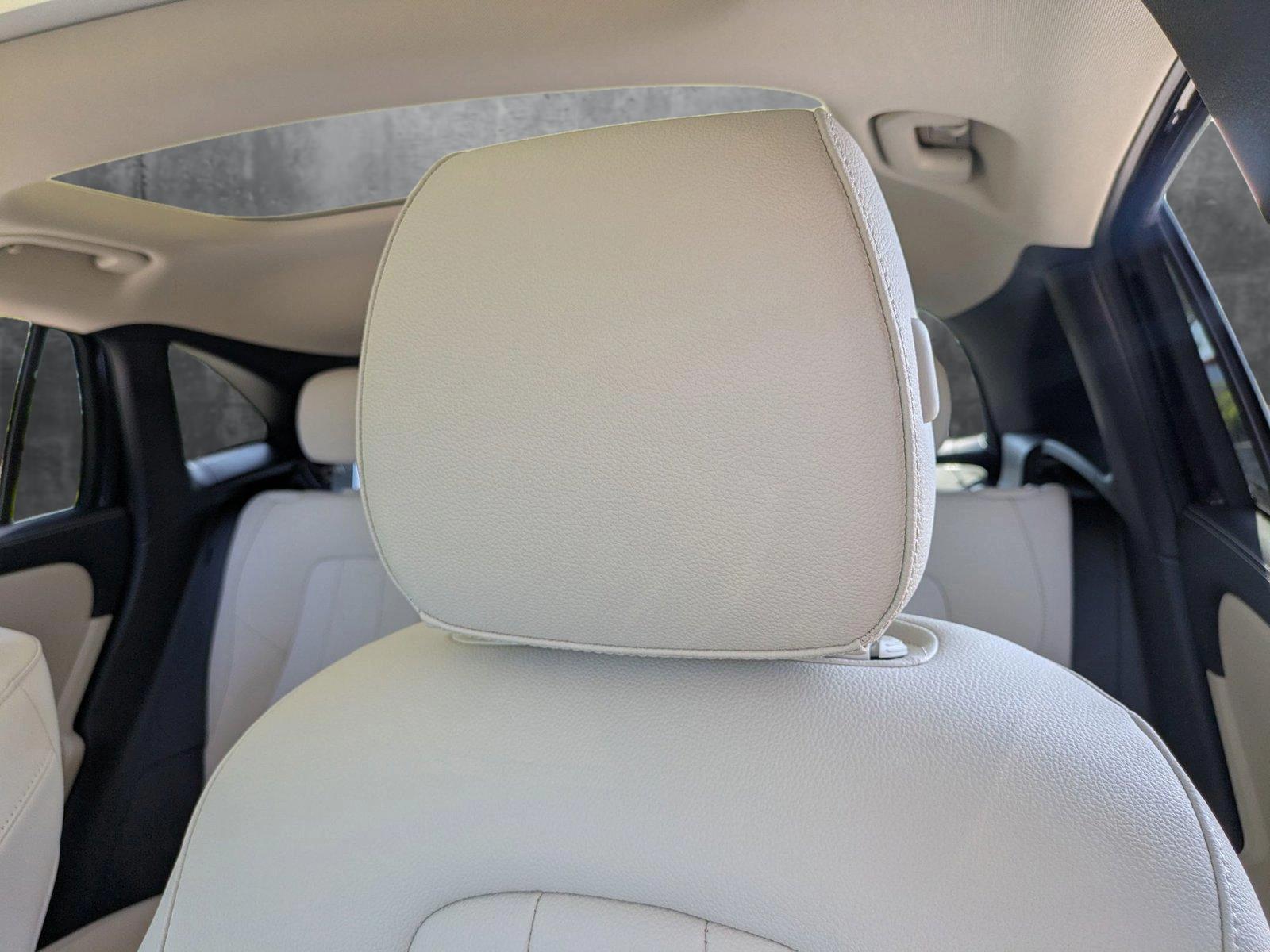 2025 Mercedes-Benz GLA Vehicle Photo in Sarasota, FL 34231