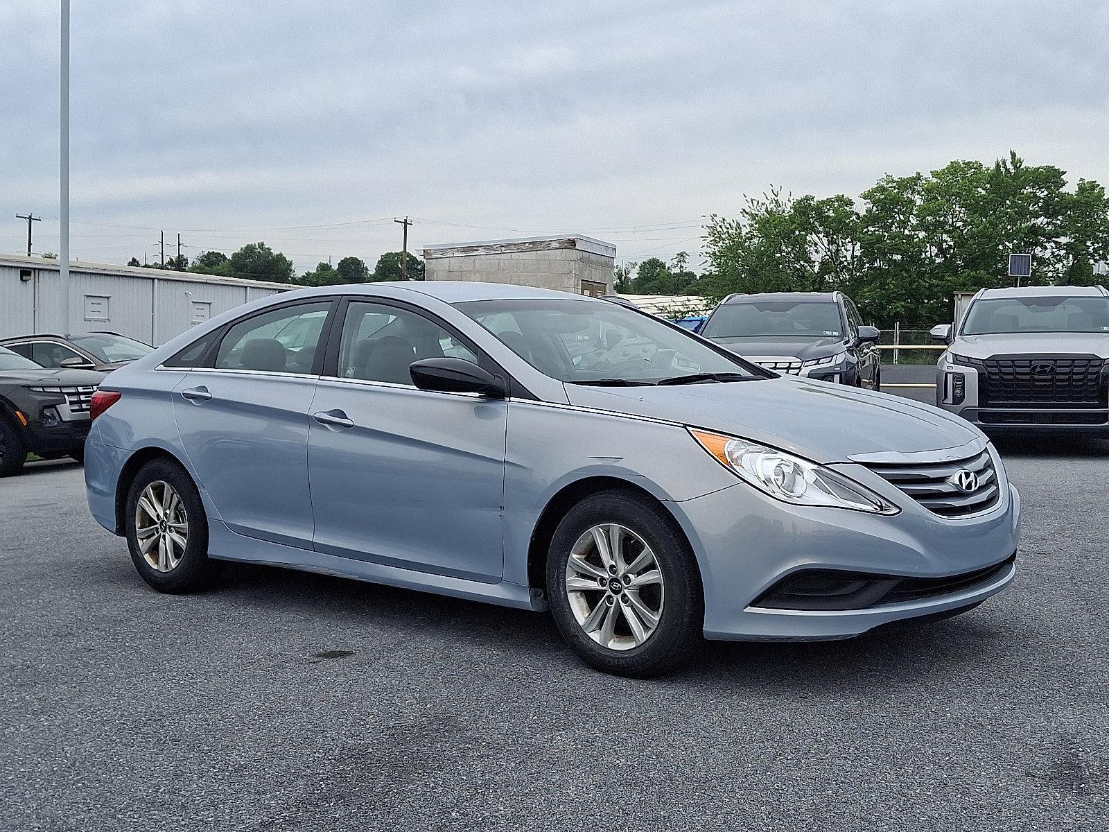 2014 Hyundai SONATA Vehicle Photo in Harrisburg, PA 17111