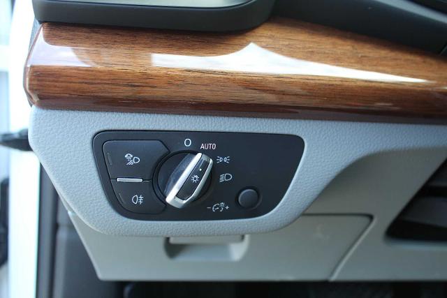 2022 Audi Q5 Vehicle Photo in HOUSTON, TX 77090