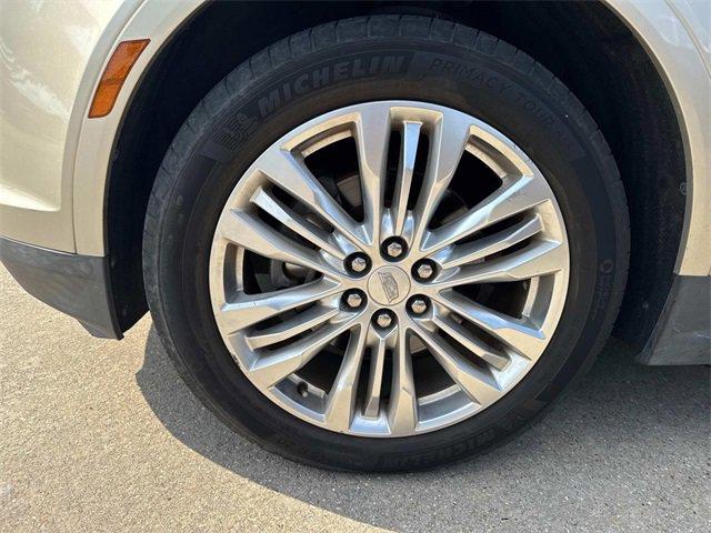 2017 Cadillac XT5 Vehicle Photo in BATON ROUGE, LA 70809-4546