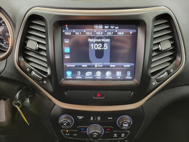 2016 Jeep Cherokee Vehicle Photo in APPLETON, WI 54914-4656