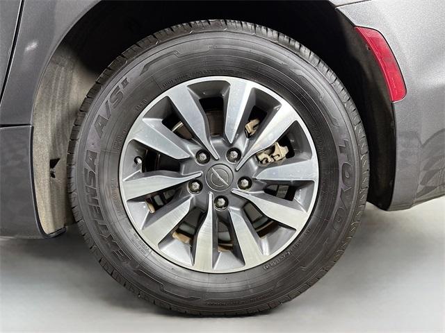 2021 Chrysler Pacifica Vehicle Photo in Puyallup, WA 98371