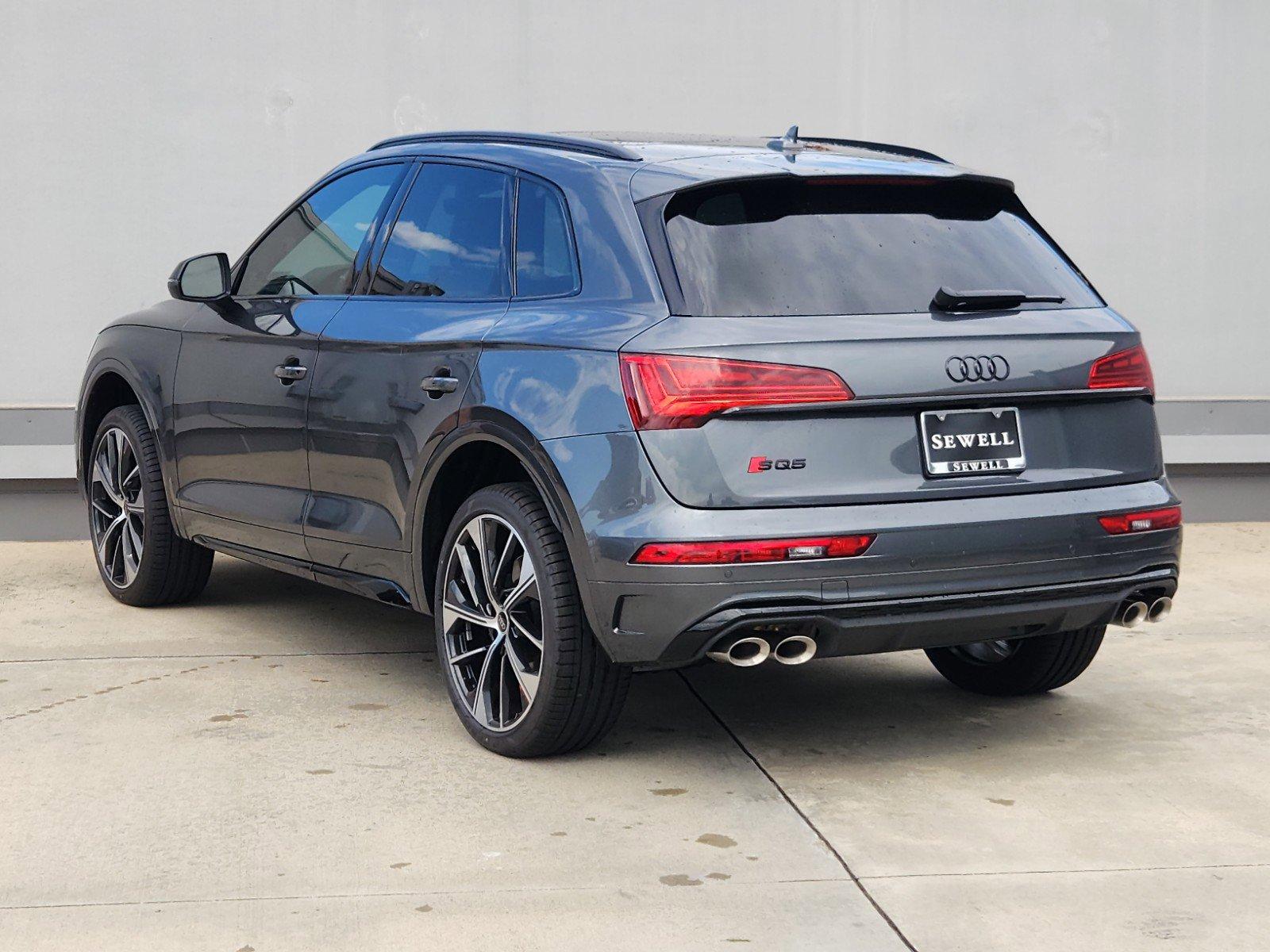 2024 Audi SQ5 Vehicle Photo in SUGAR LAND, TX 77478