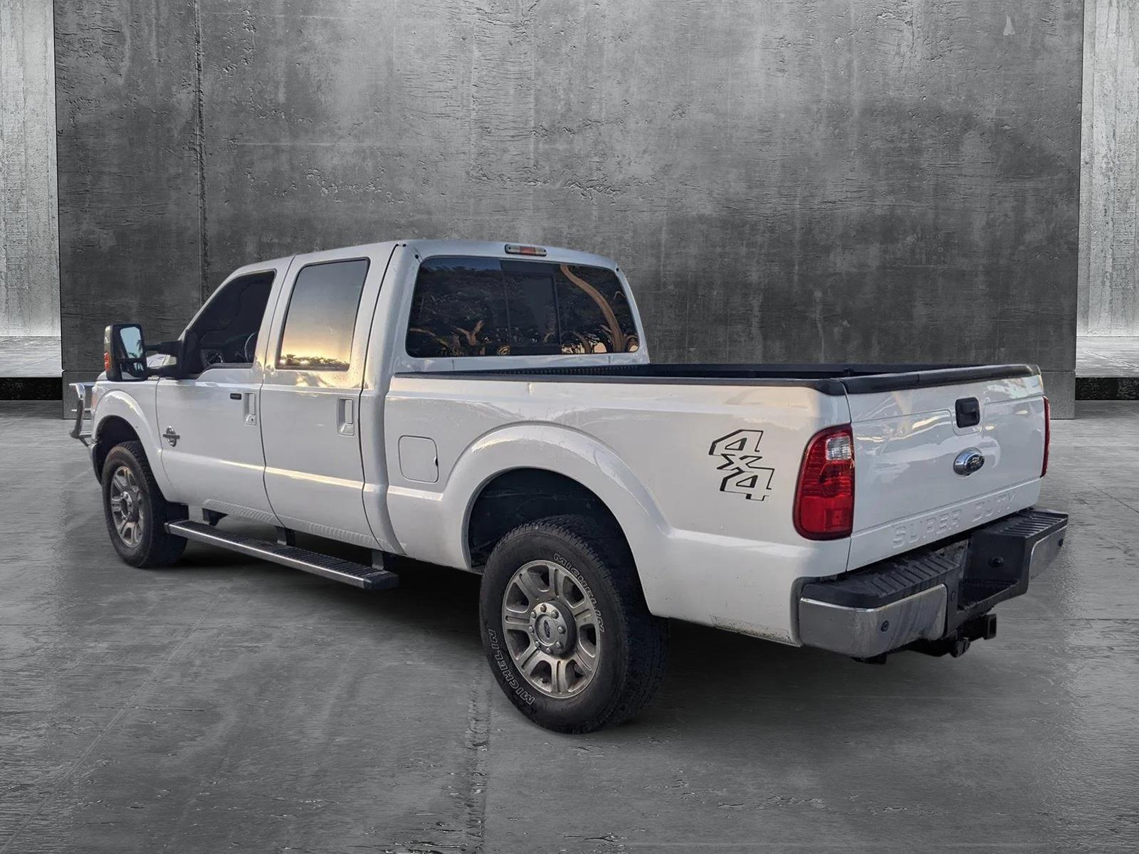 2015 Ford Super Duty F-250 SRW Vehicle Photo in PEMBROKE PINES, FL 33024-6534