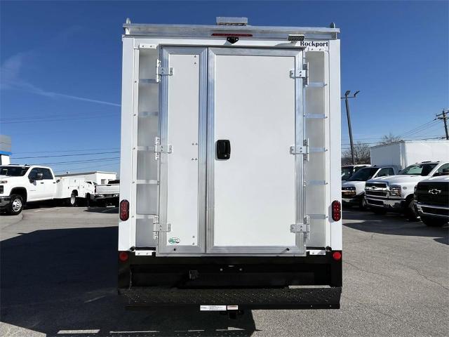 2025 Chevrolet Express Cutaway 3500 Vehicle Photo in ALCOA, TN 37701-3235