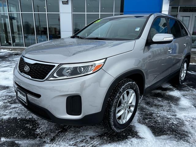 Used 2015 Kia Sorento LX with VIN 5XYKTCA65FG650322 for sale in Shelby, OH