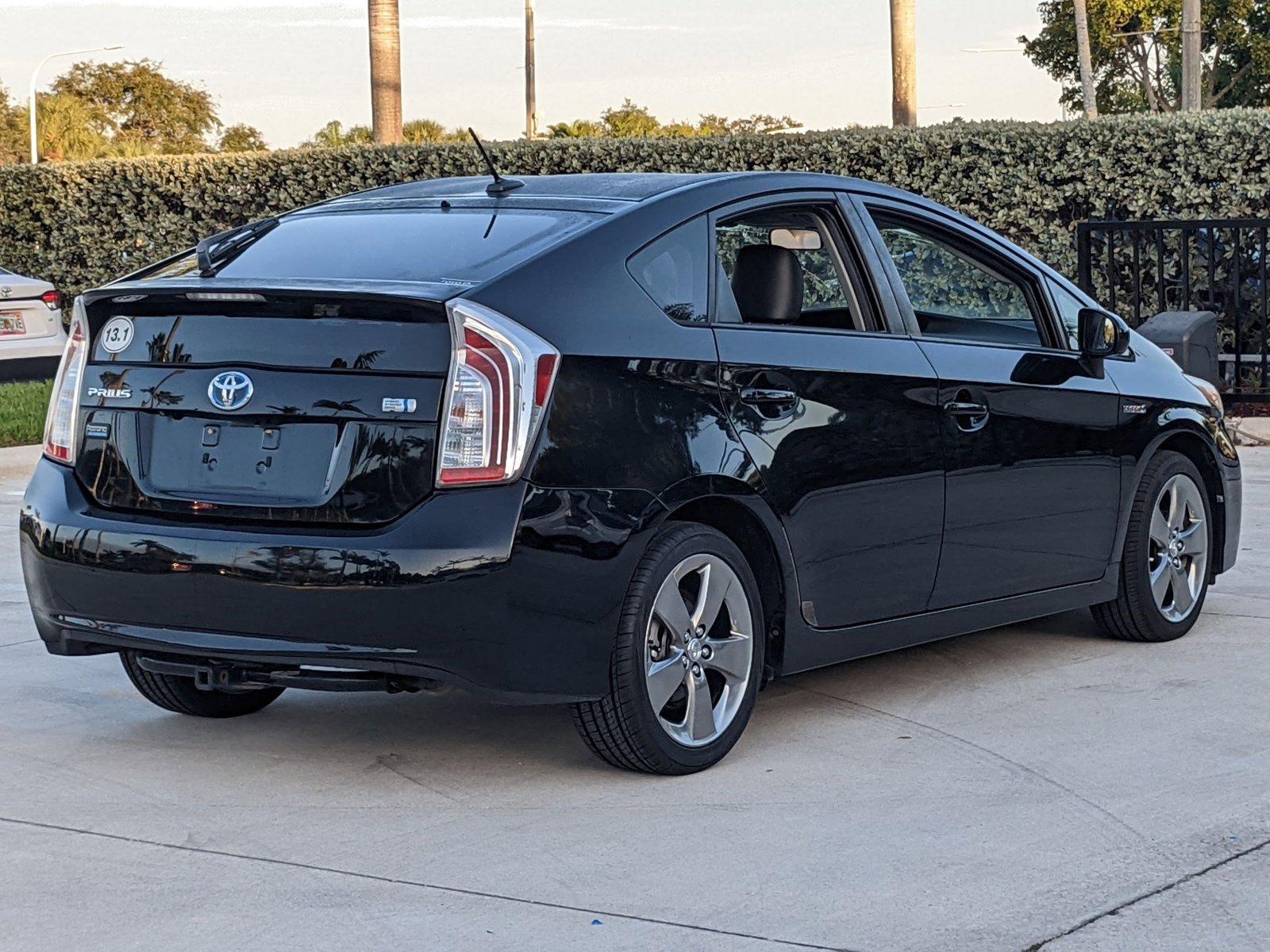 2013 Toyota Prius Vehicle Photo in Davie, FL 33331