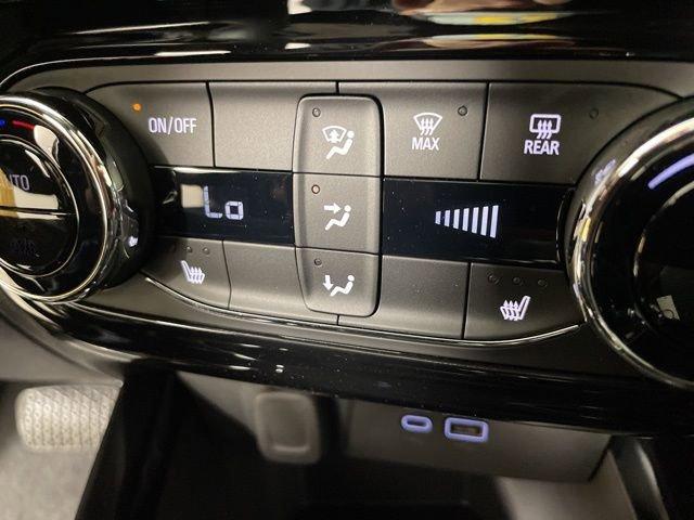 2025 Chevrolet Trax Vehicle Photo in PHOENIX, AZ 85014-3381