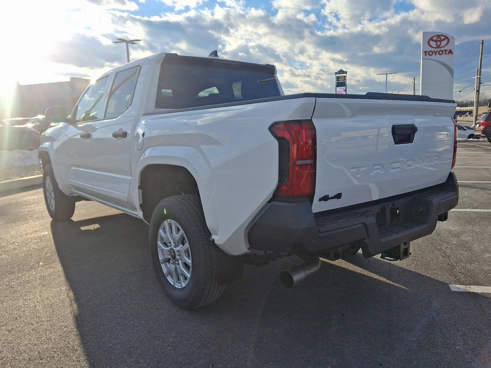 2024 Toyota Tacoma 4WD Vehicle Photo in Trevose, PA 19053