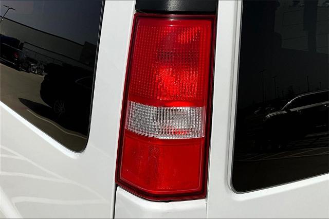 2022 Chevrolet Express Passenger Vehicle Photo in Grapevine, TX 76051