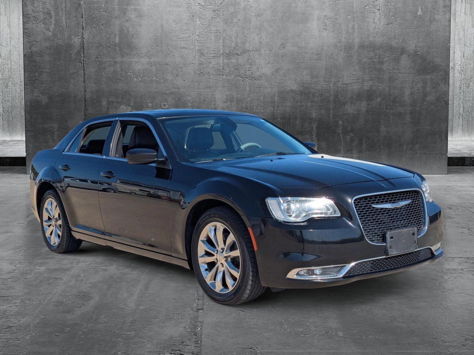 2016 Chrysler 300 Vehicle Photo in CORPUS CHRISTI, TX 78412-4902
