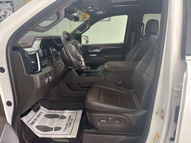 2023 GMC Sierra 1500 Vehicle Photo in MEDINA, OH 44256-9631