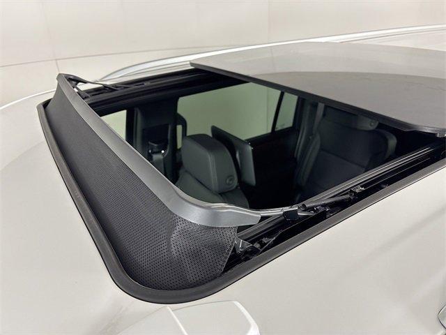 2025 GMC Yukon XL Vehicle Photo in PUYALLUP, WA 98371-4149