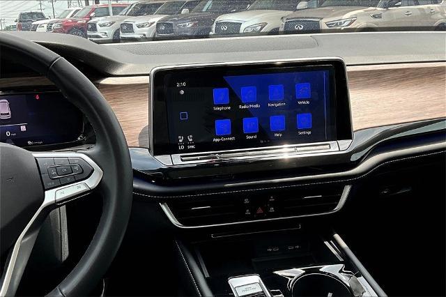 2024 Volkswagen Atlas Vehicle Photo in San Antonio, TX 78230
