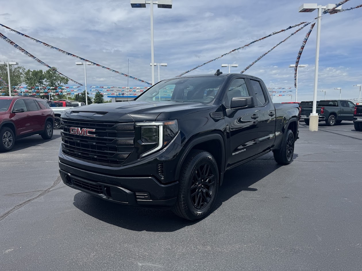 2023 GMC Sierra 1500 Vehicle Photo in BOONVILLE, IN 47601-9633